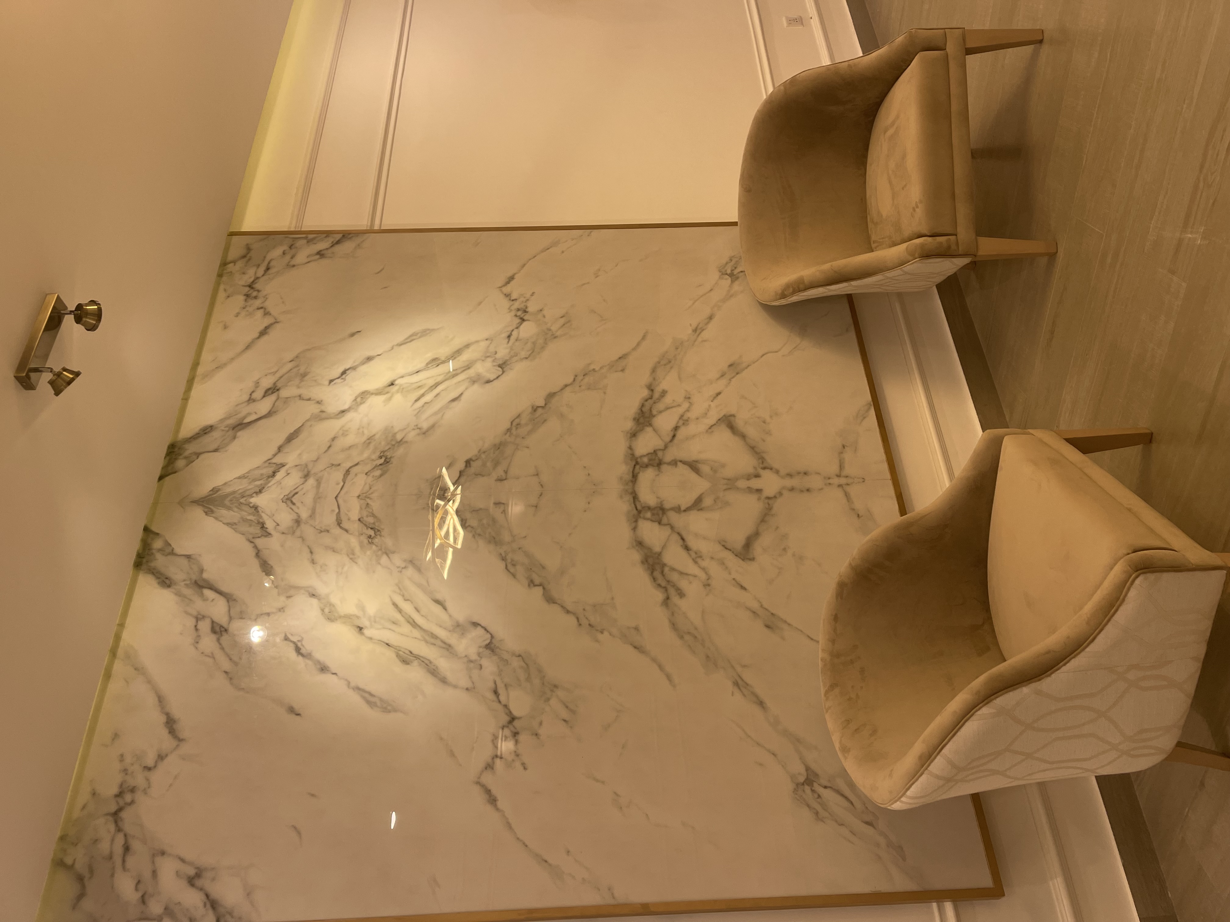 Textural tone interior